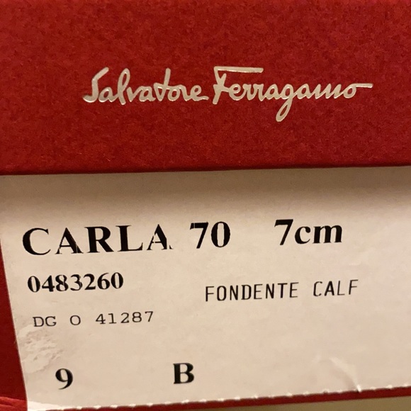 Salvatore Ferragamo Women's Pumps Sz 9 - Picture 12 of 12